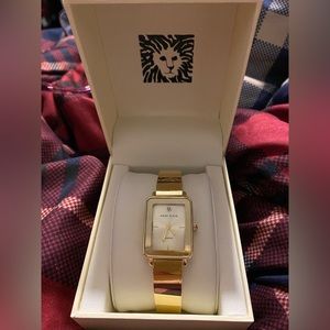 NWT Authentic Anne Klein gold tone alloy bangle bracelet w/Diamond